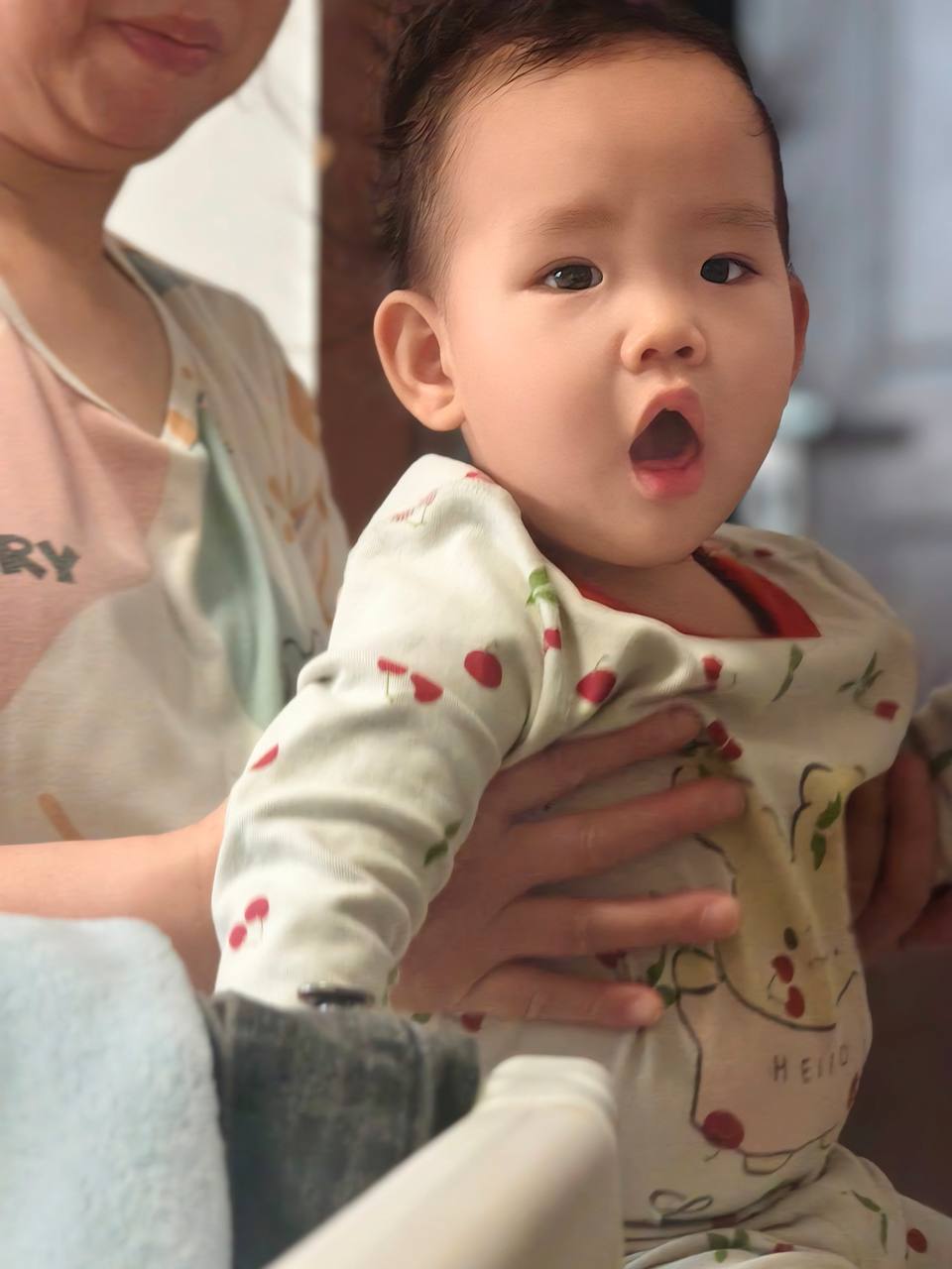 文宜程可爱表情照片